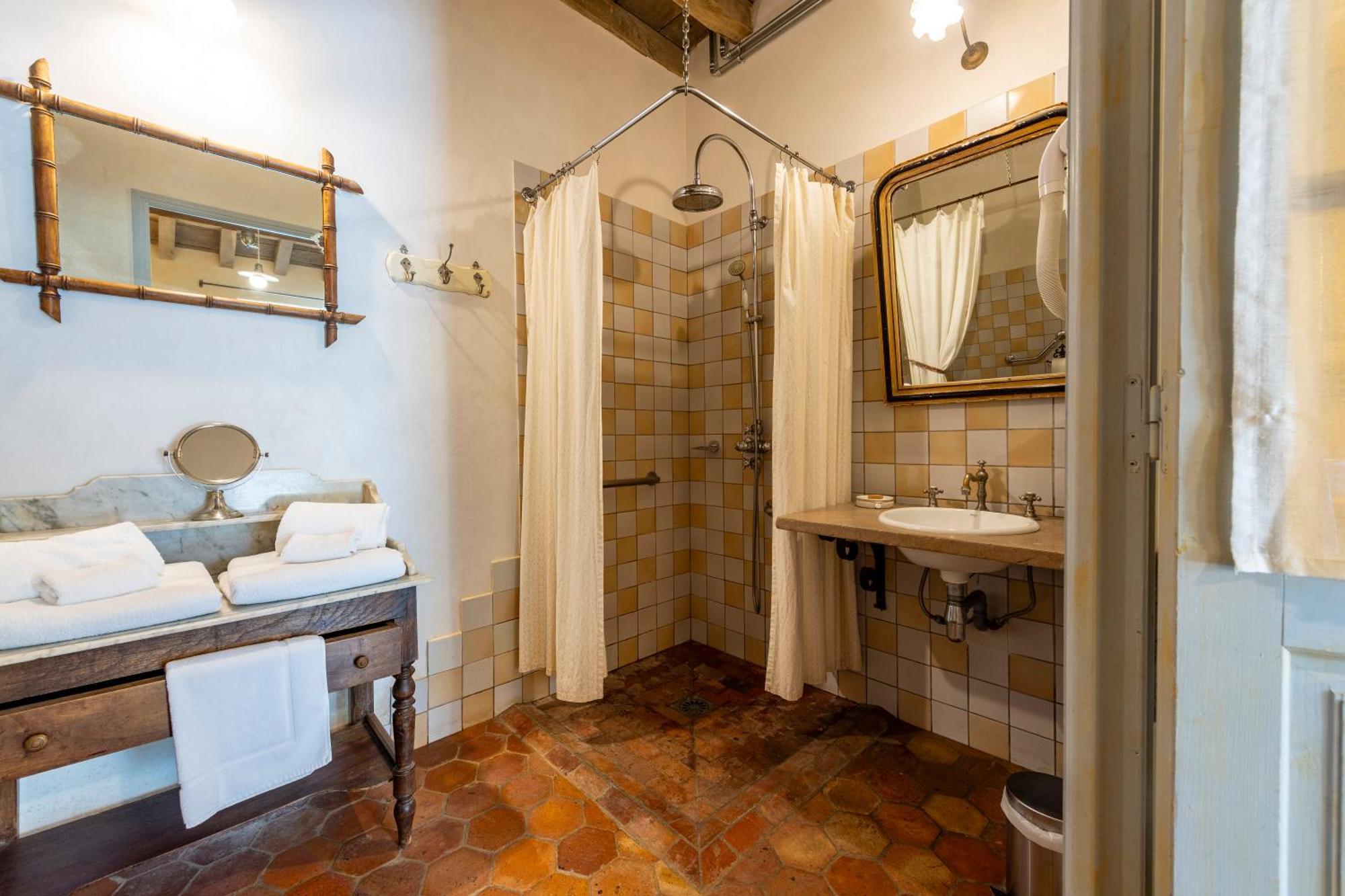 Hotel De La Beursaudiere Nitry Екстер'єр фото