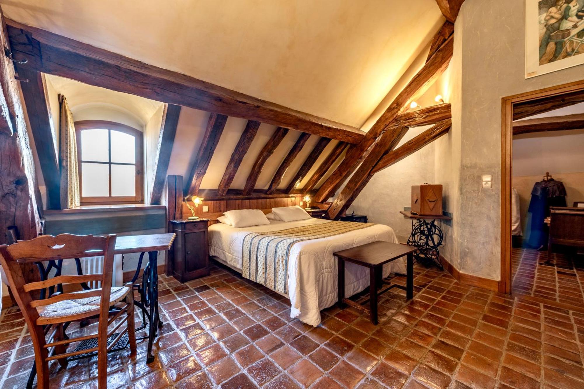 Hotel De La Beursaudiere Nitry Екстер'єр фото