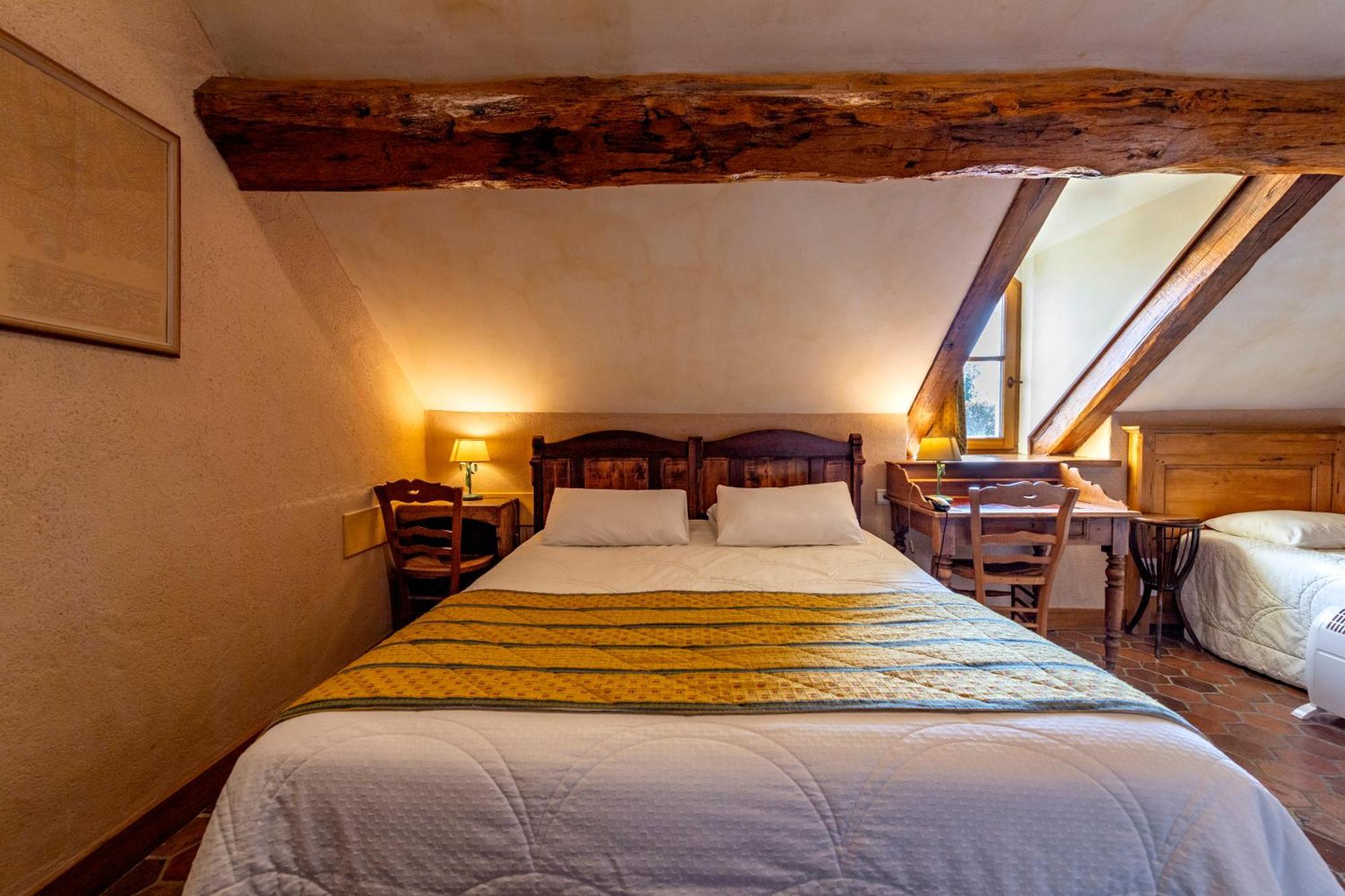Hotel De La Beursaudiere Nitry Екстер'єр фото