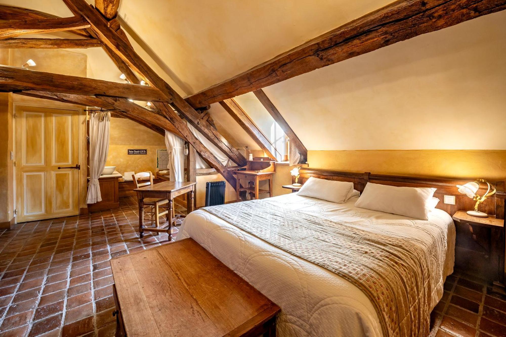 Hotel De La Beursaudiere Nitry Екстер'єр фото