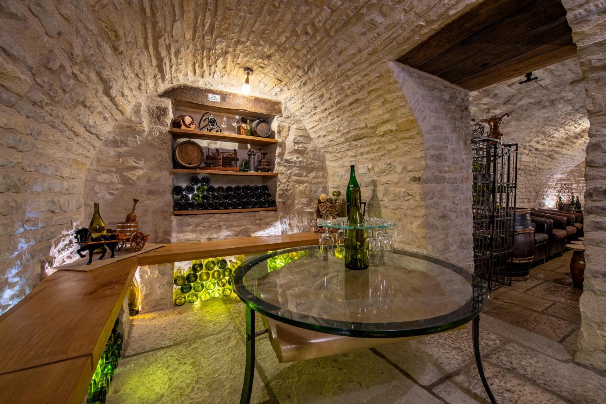 Hotel De La Beursaudiere Nitry Екстер'єр фото