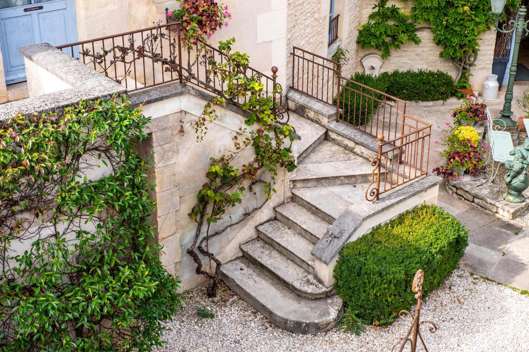 Hotel De La Beursaudiere Nitry Екстер'єр фото