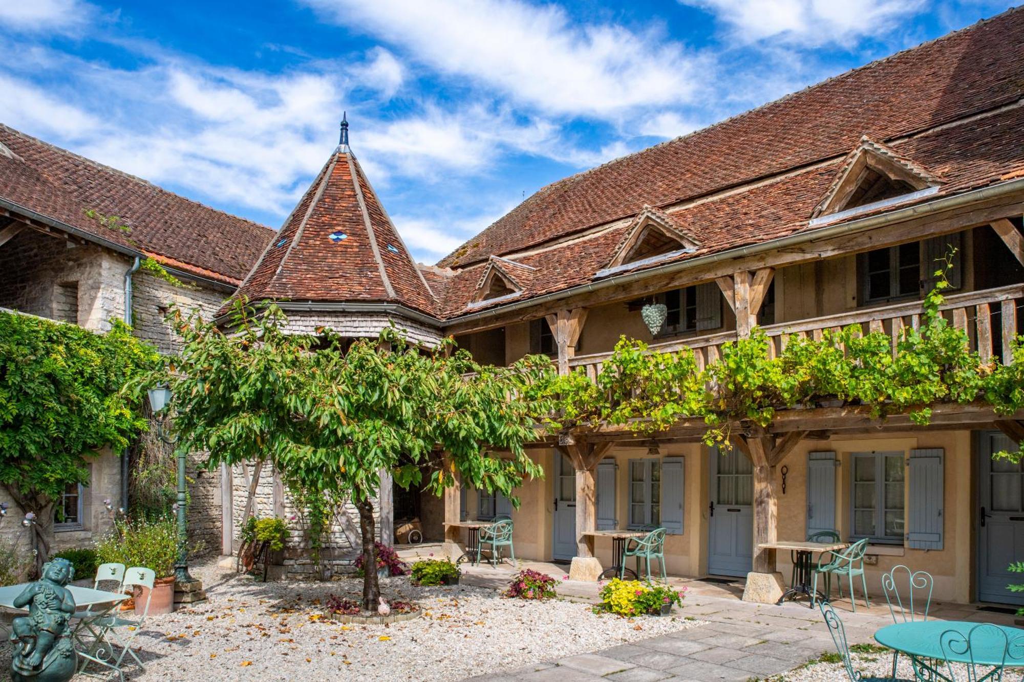Hotel De La Beursaudiere Nitry Екстер'єр фото