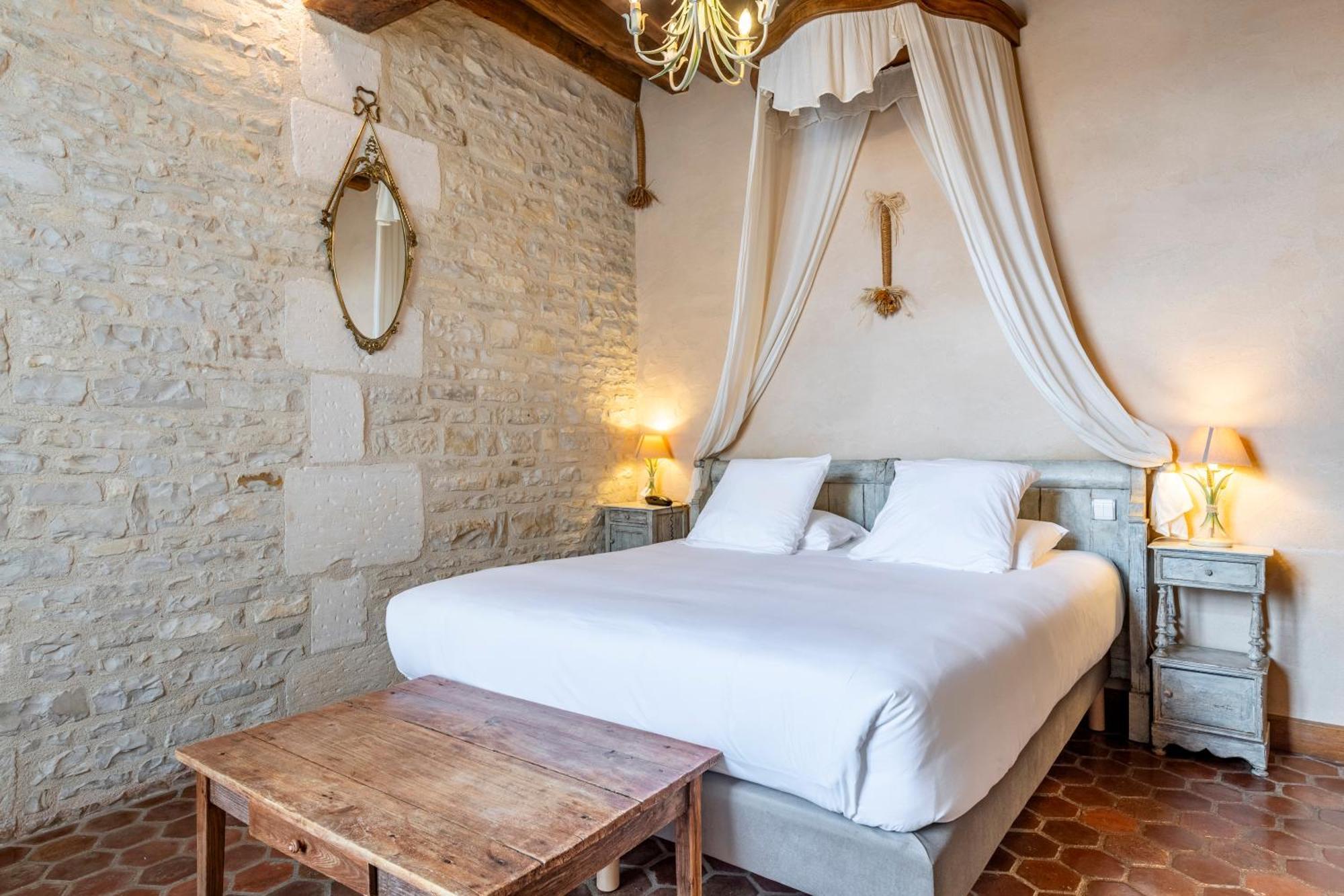Hotel De La Beursaudiere Nitry Екстер'єр фото