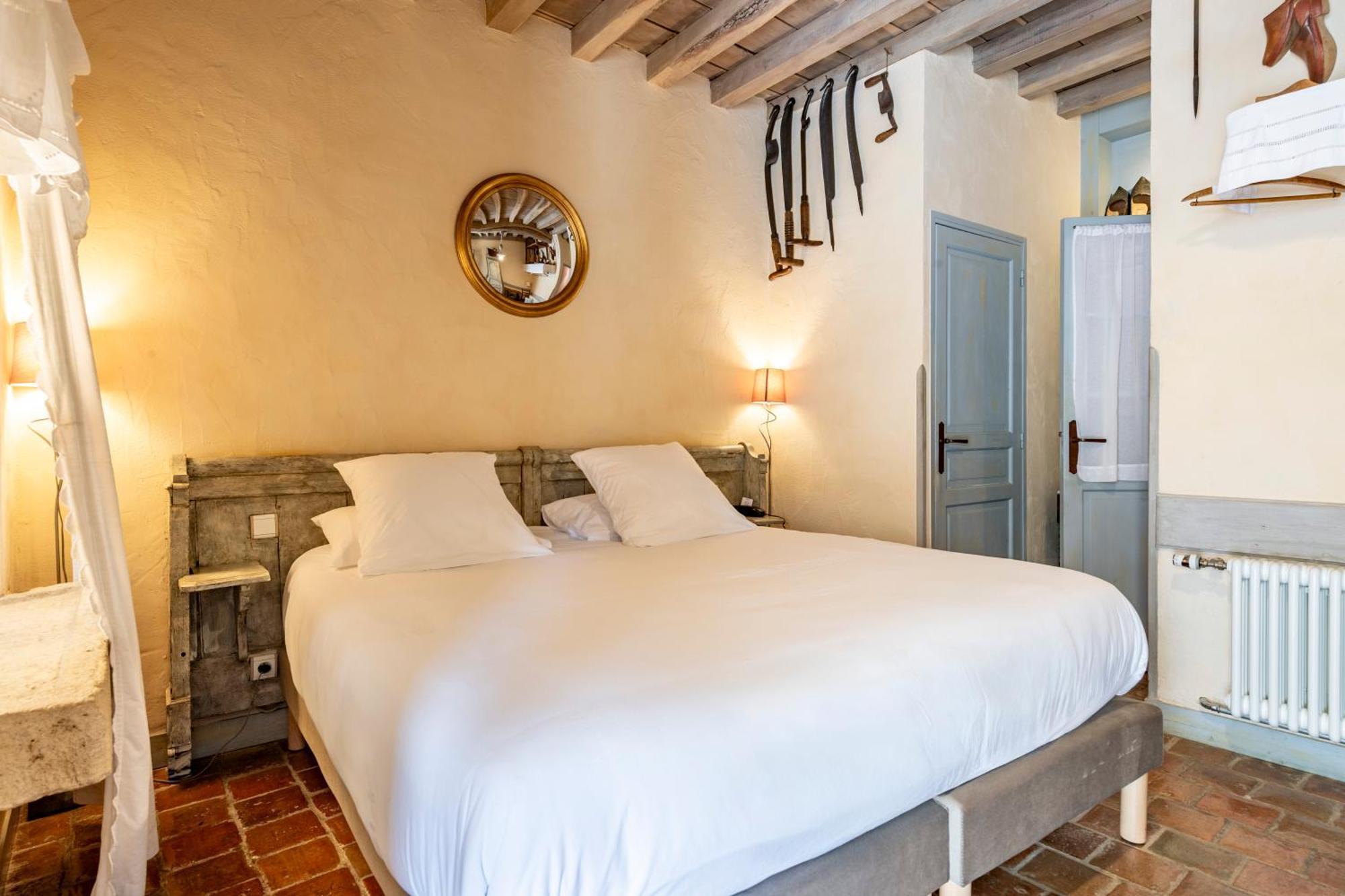 Hotel De La Beursaudiere Nitry Екстер'єр фото