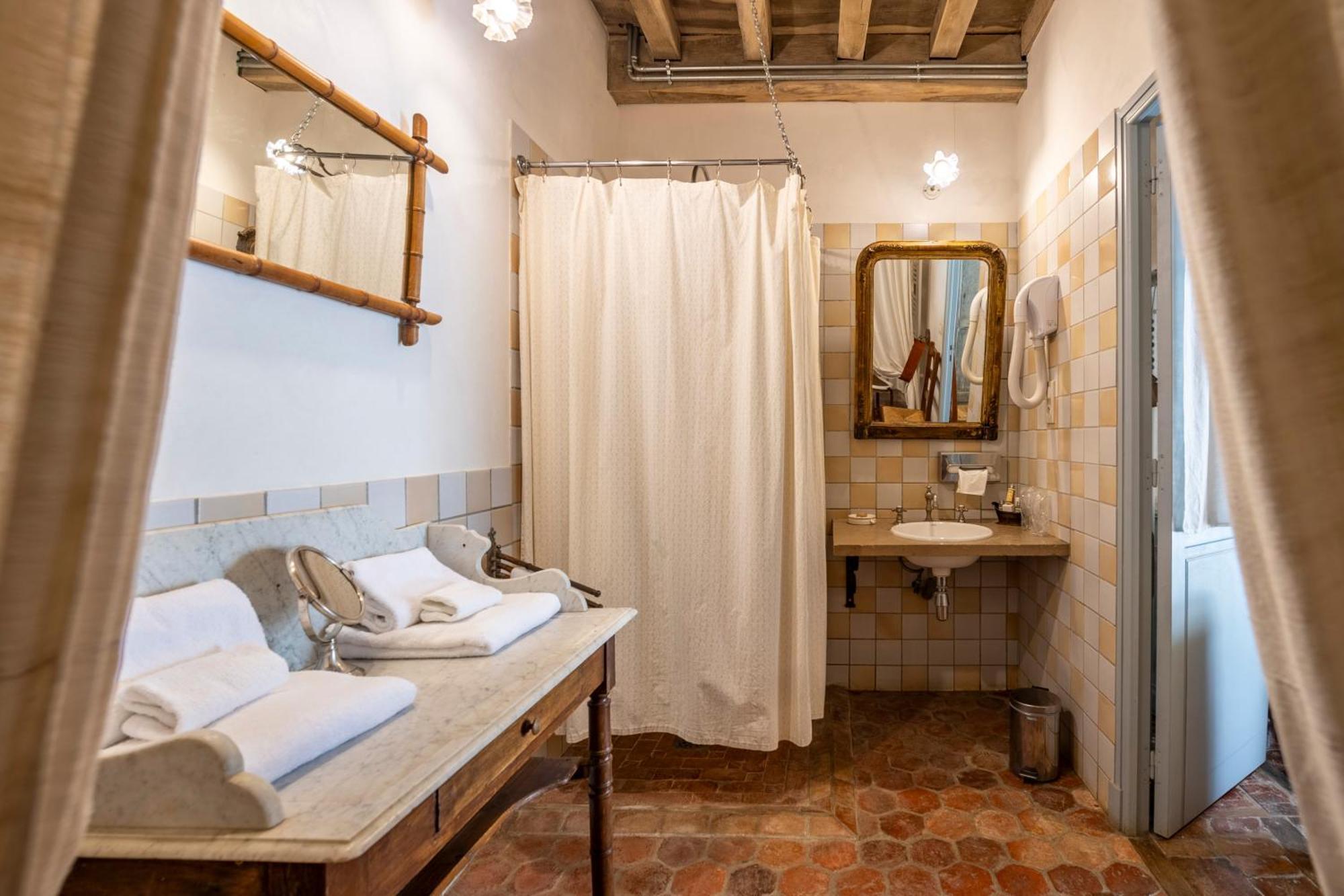 Hotel De La Beursaudiere Nitry Екстер'єр фото