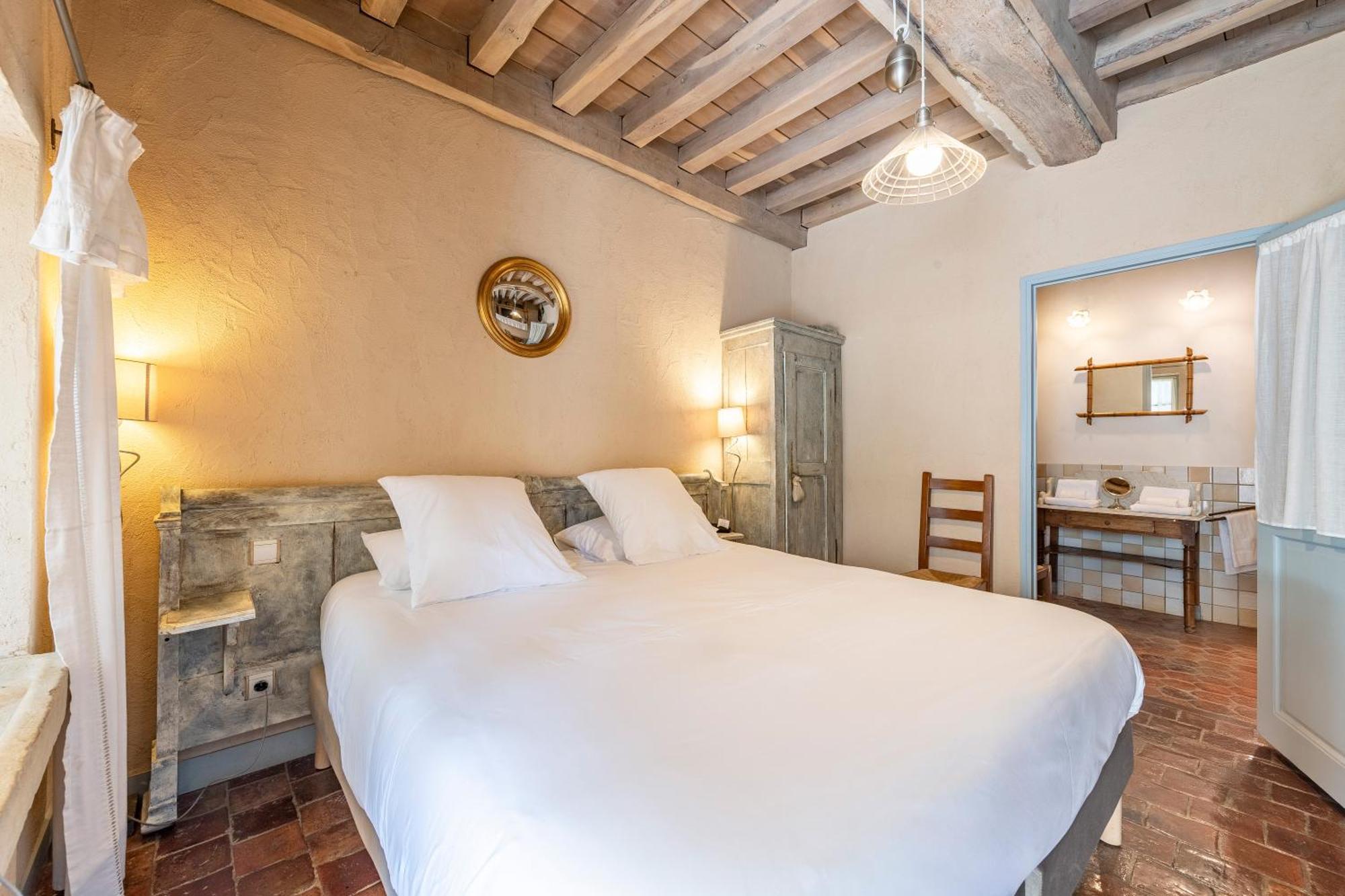 Hotel De La Beursaudiere Nitry Екстер'єр фото