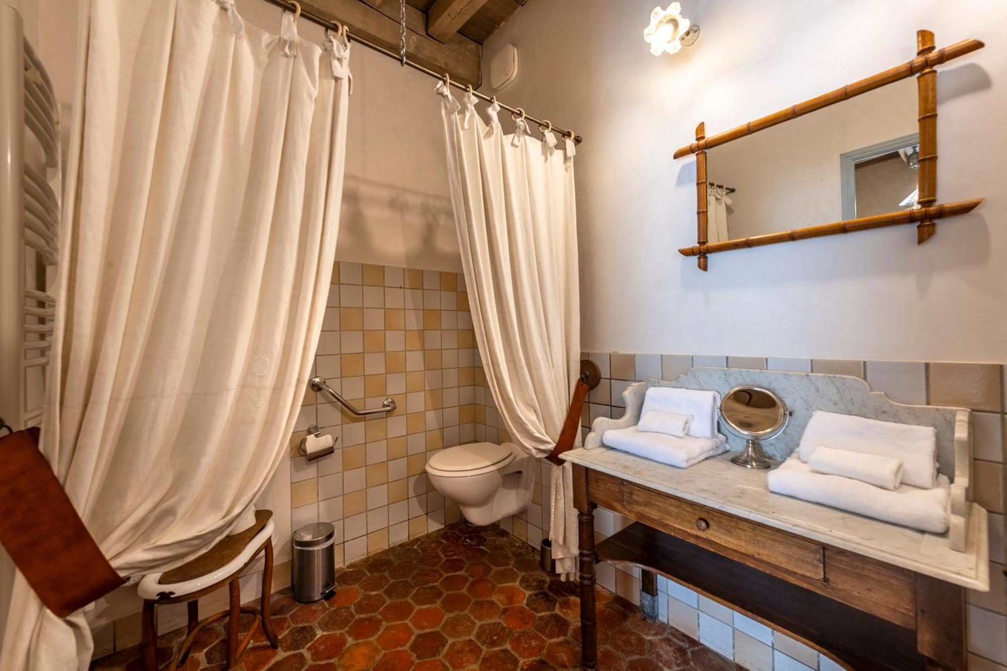Hotel De La Beursaudiere Nitry Екстер'єр фото