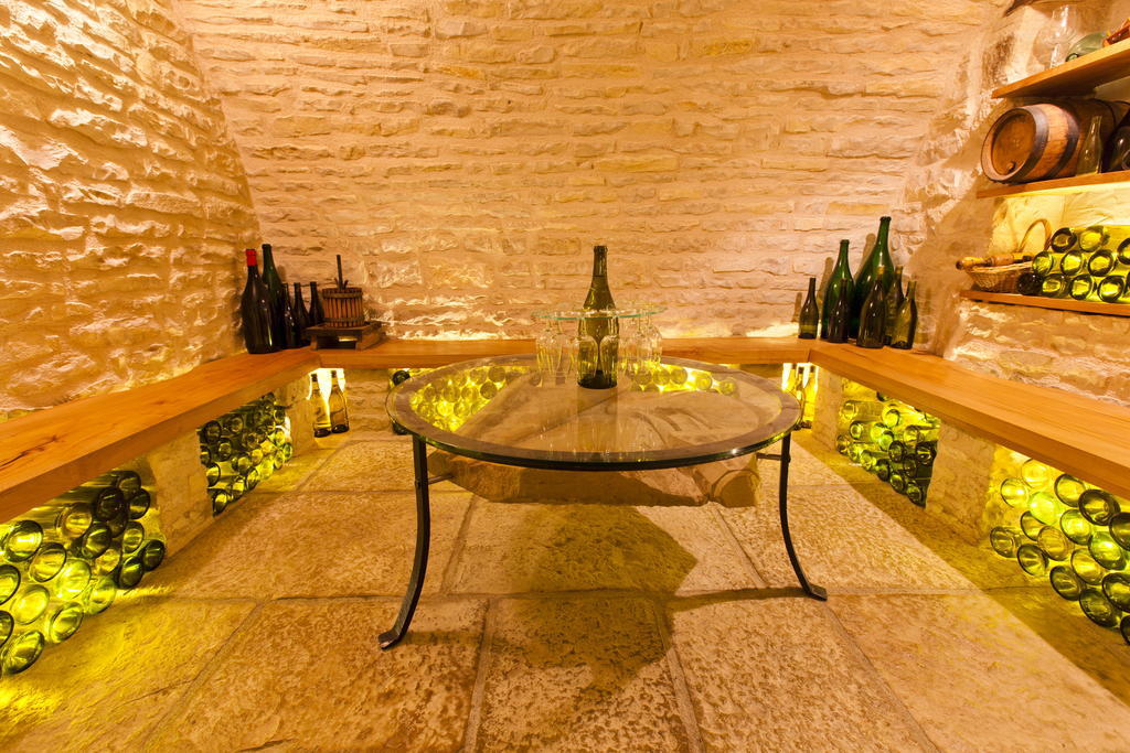 Hotel De La Beursaudiere Nitry Екстер'єр фото